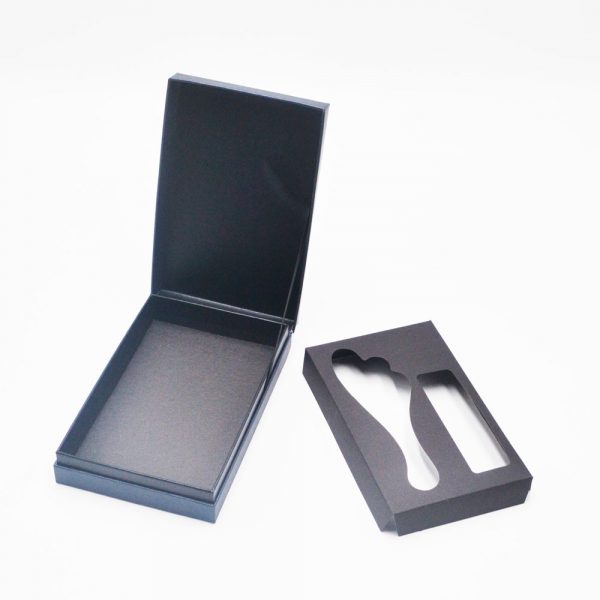 box with custom insert