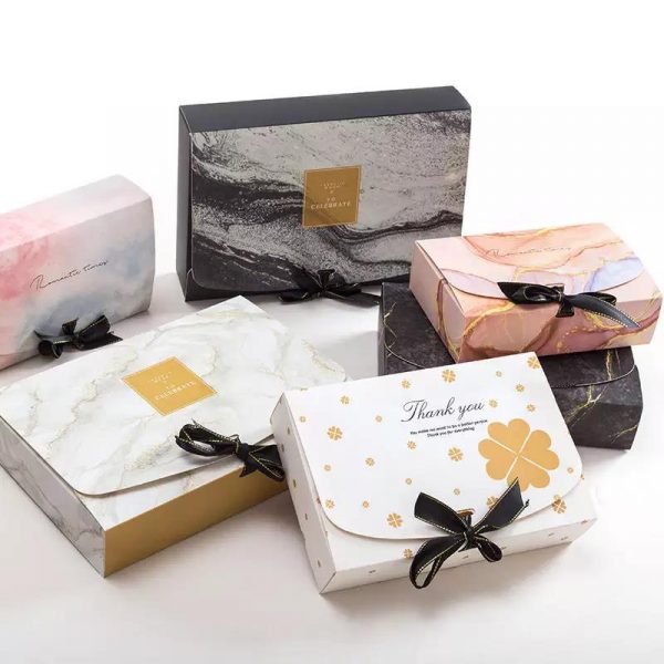 scarf packaging